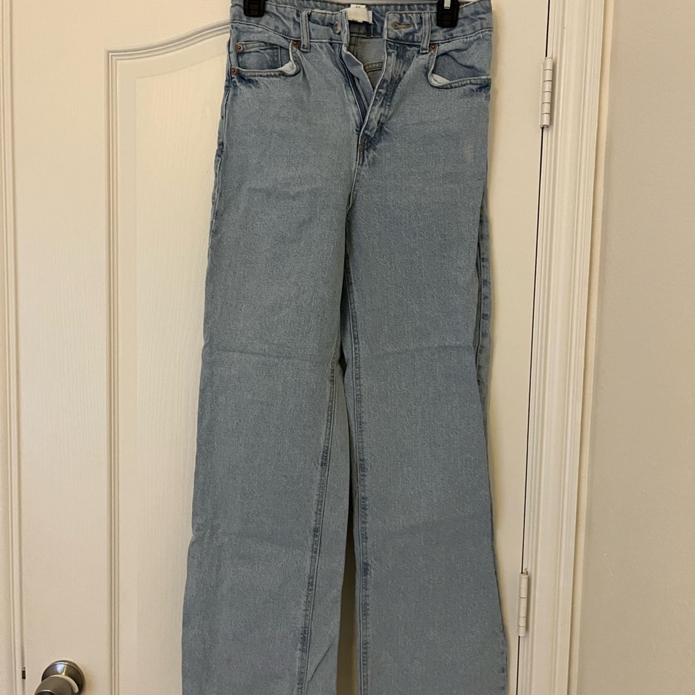 H&M Women's Straight Leg Jeans in Light Blue